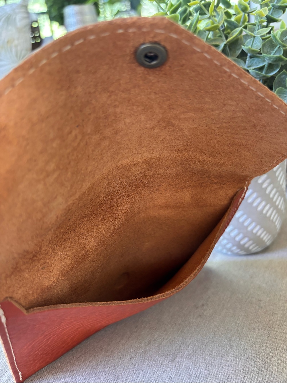Portland Leather Envelope Wallet - Picture 4 of 7
